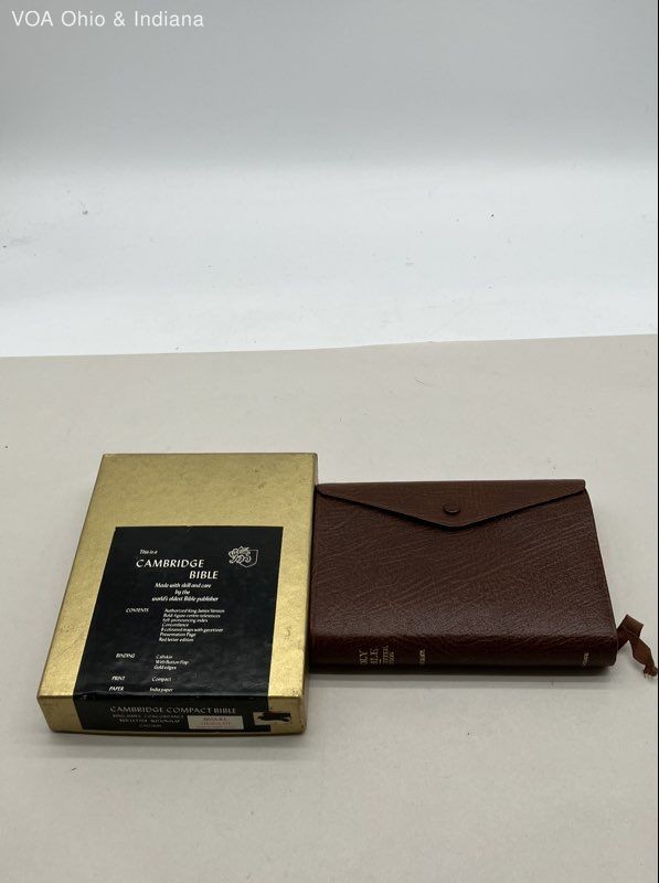 Cambridge Compact Bible KJV Calfskin Leather Chocolate Red Letter Button Flap