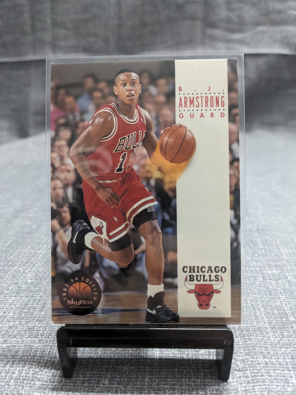 1993-94 SkyBox Premium #42 B.J. Armstrong