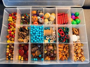 Wood Bead Asst Craft Beads Multiple Sizes Multi Color Includes Storage Bulk LOT