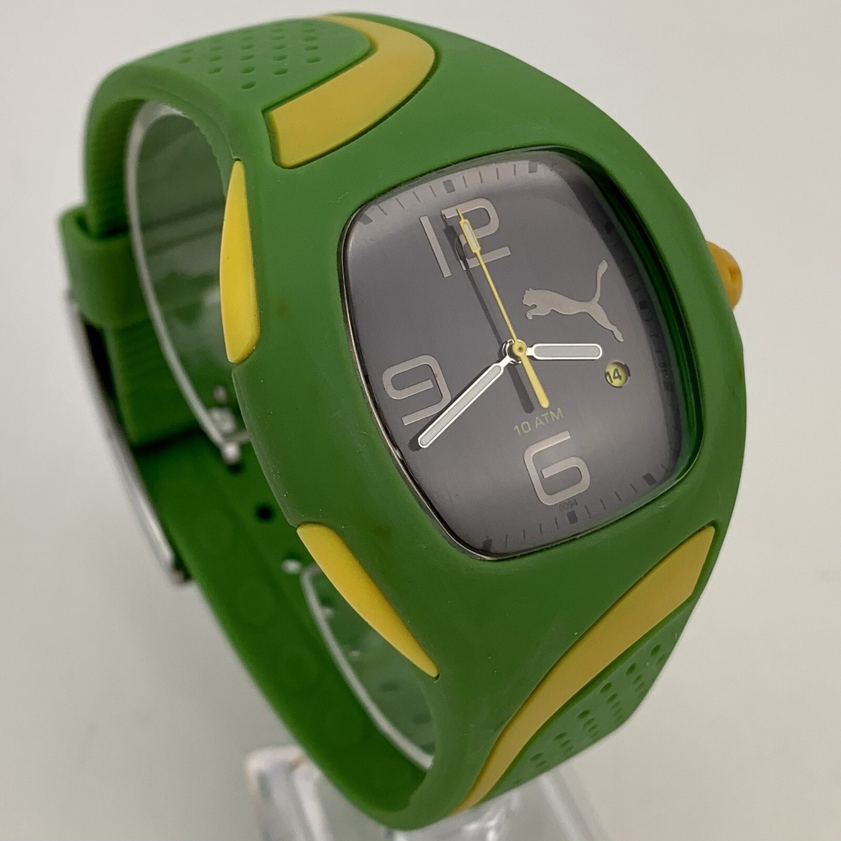 古着 y2k PUMA ベロア ダブルジップ ショート丈 ジャージ 古着 y2k PUMA ベロア ダブルジップ ショート丈 ジャージ 古着