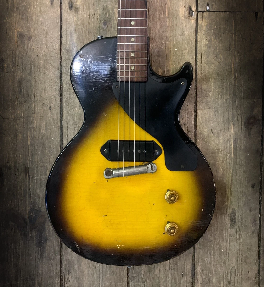 1955 GIBSON LES PAUL JUNIOR SINGLE CUTAWAY MODEL IN SUNBURST FINISH CASE