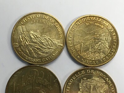 Lot de 10 médailles et médaillettes divers: Sport/religieuse/guerre de