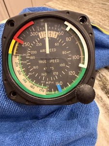 United Instruments 8140 Airspeed Gauge 8140-636