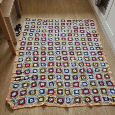Häkeldecke Handarbeit Ende 50er Jahre, Granny Square, Vintage, sehr guter Zustand