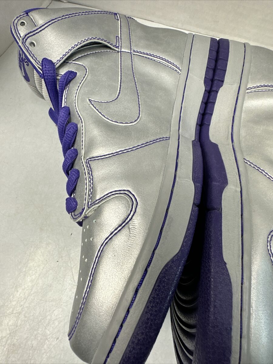Nike Dunk High Premium SB Dinosaur Jr Sample 2007 Size 9 Nike Dunk High Premium SB Dinosaur Jr Sample 2007 Size 9