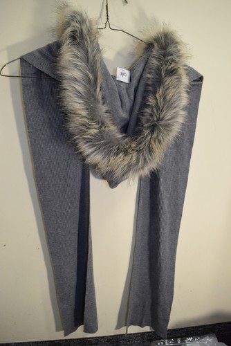 Cabi Put A Hood On It Knit Scarf Hat Pewter Gray Faux Fur WOMENS 3475 - Picture 5 of 7