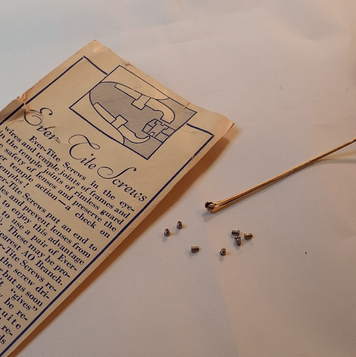 American Optical Antique Ever-Tite Temple Hinge Screws - Bild 2 von 4
