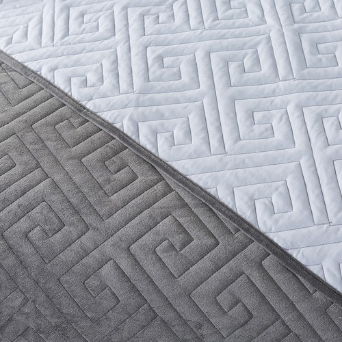 Velvet Quilt Set Queen King Size with 2 Shams Unique Geometric Stitching Design - Picture 22 of 42
