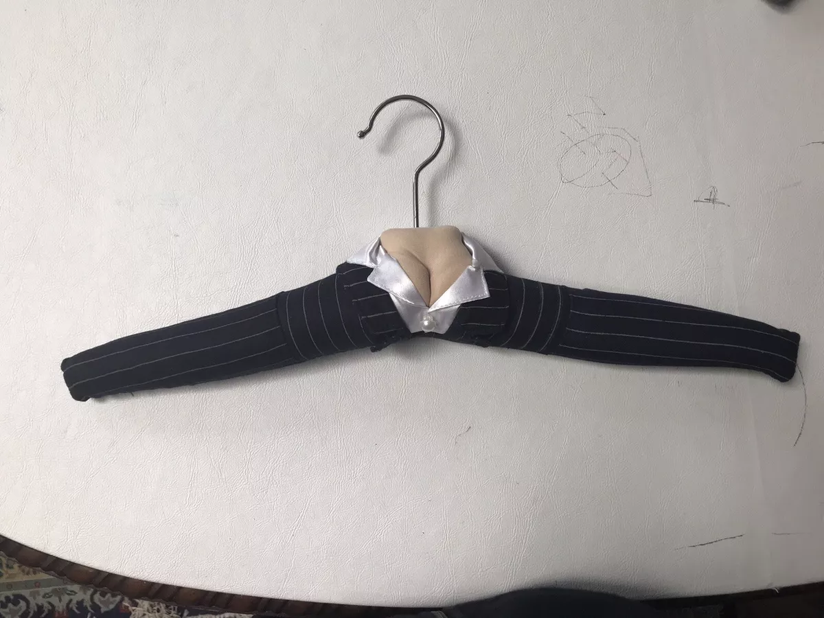 Women's Suit Hanger