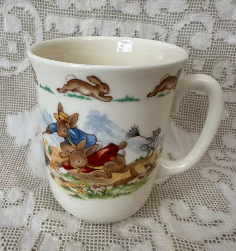 Royal Doulton Bunnykins Tall Child's Mug STORMY WEATHER Fine Bone China, England