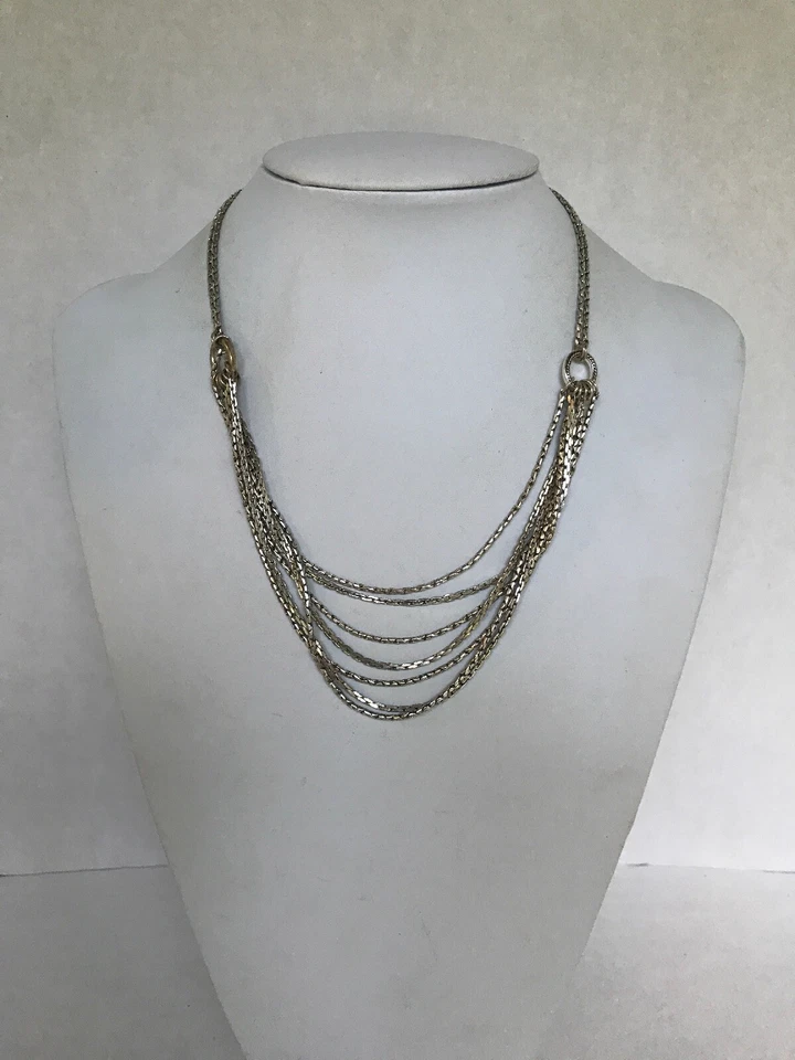 Collar Monet Firmado Multicapa Estilo Gota Tono Plata Múltiples Capas 18"  Foto 3 de 4