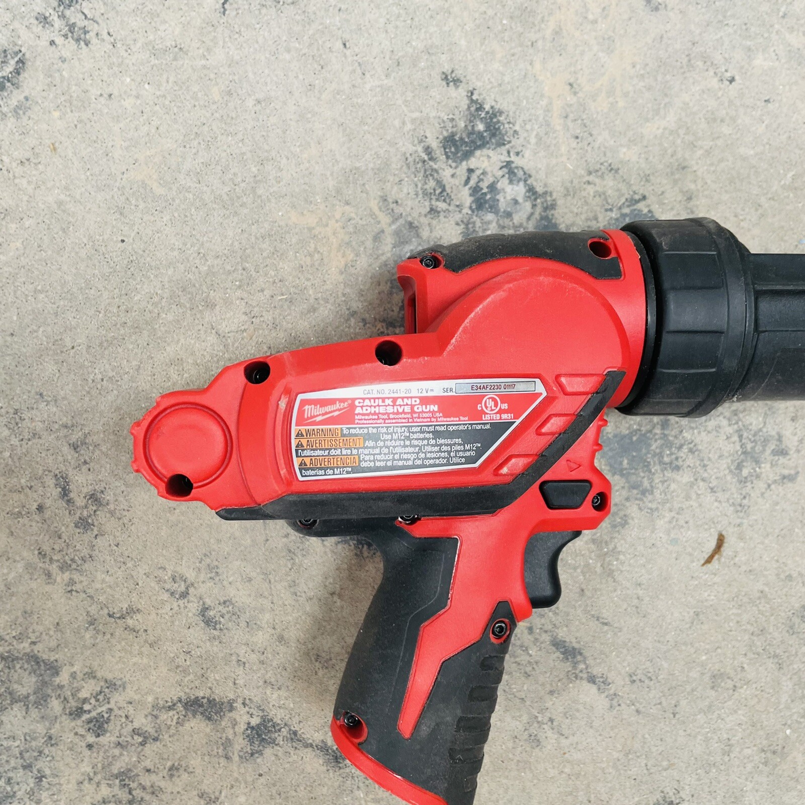 Milwaukee 244120 M12 Cordless 10oz. Caulk & Adhesive Gun (TOOL ONLY