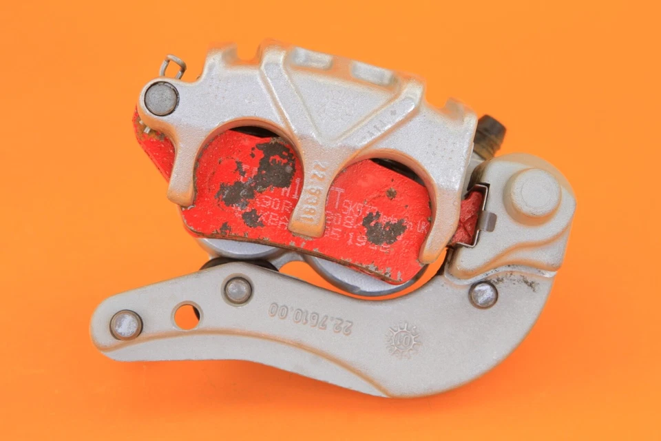 00-02 2002 KTM 520 EXC OEM Front Brake Caliper Holder Assembly 59013015101 - Image 3 of 4