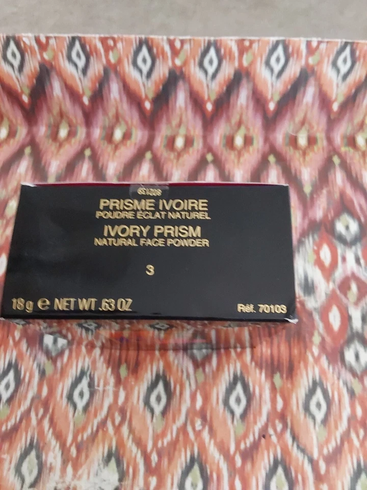 Givenchy Prisme Ivoire Ivory Prism Face Powder#3  .63oz new in box 4 Shades New - Image 2 of 4