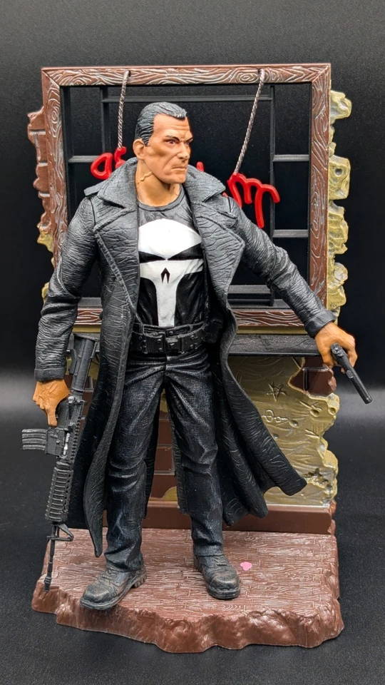 Marvel Select The Punisher 7” Action Figure Diamond Special Collector Edition - Image 2 of 4