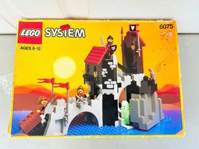 Lego Castle 6075 Wolfpack Tower - with Instructions and Box