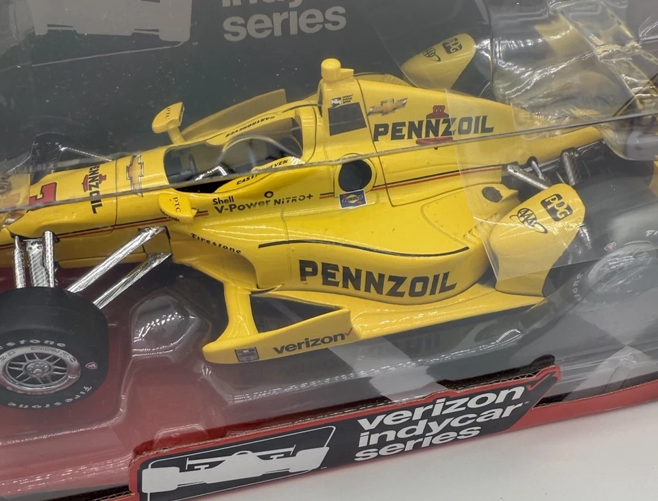 Helio Castroneves 2016 #3 Team Penske IndyCar 1/18 Greenlight Die Cast NEW - Image 2 of 4