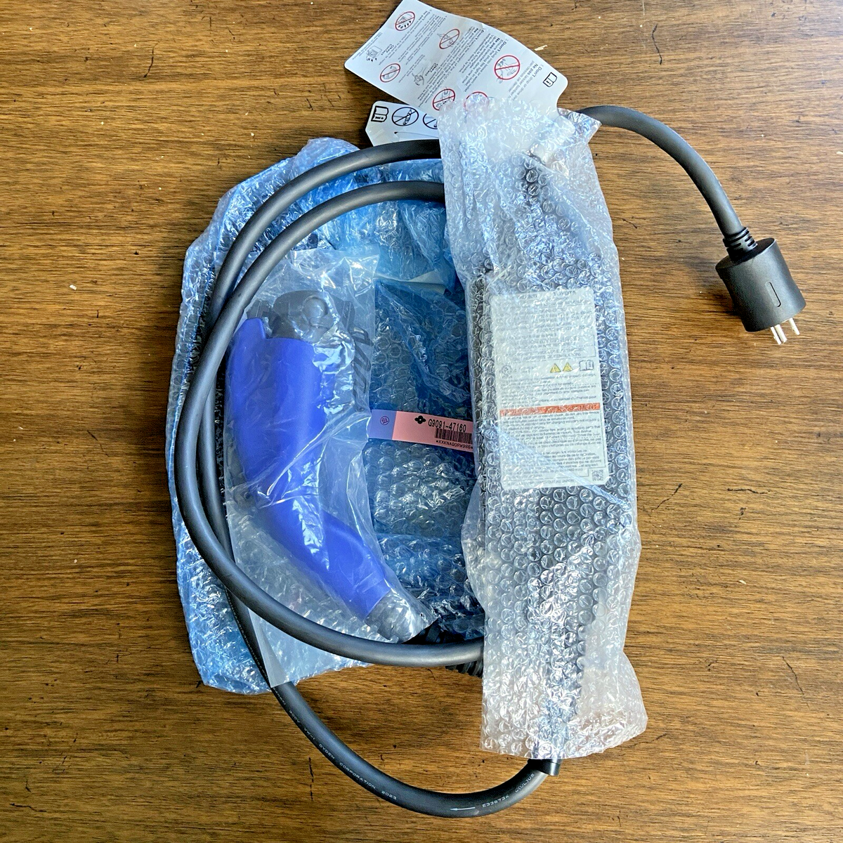 【てん】Lexus toyotaトヨタ 純正 EV Charger Lexus EV Charger NX 450h+ NX450 electric Plug in Hybrid PHEV