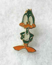 PLUCKY DUCK - Tiny Toons - PIN BADGE