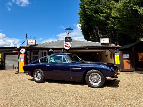 Image Placeholders2_edited.jpg