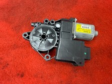Genesis G80 G70 Hyundai 15-22 Front Right Passenger Door Window Motor OEM B15