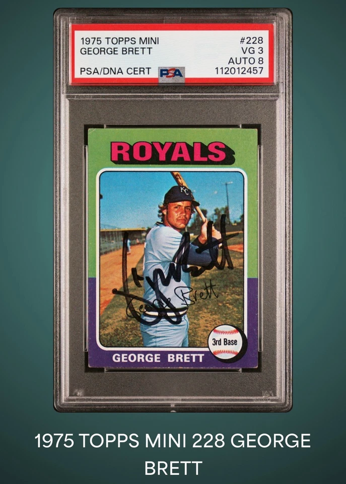 🔥🟦George Brett🟦🔥1975 Topps Mini #228 Rookie Signed HOF PSA/DNA Auto 8 Royals - Image 3 of 4