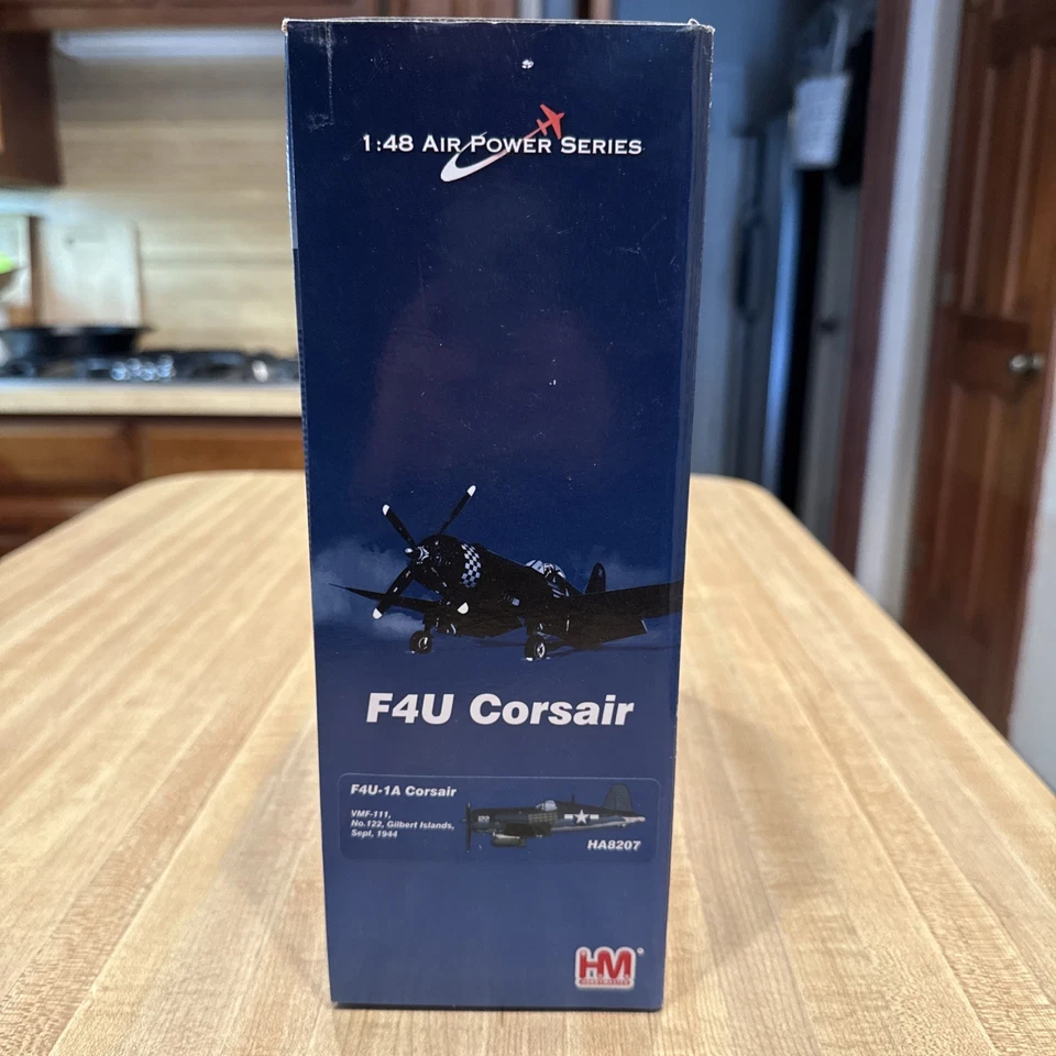Jaula para pájaros corsario Hobby Master 1:48 F4U-1 HA8203 NUEVA Foto 3 de 4