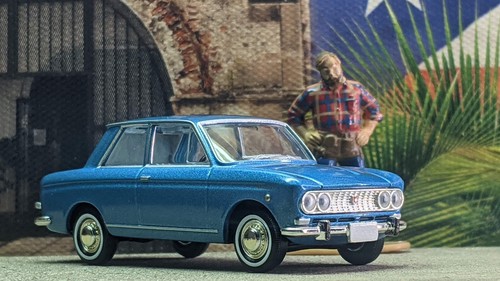 TOMICA LV-82b DATSUN BLUEBIRD 1200 DX SUELTO ESCALA 1:64 SERIE LIMITADA DE COLECCIÓN