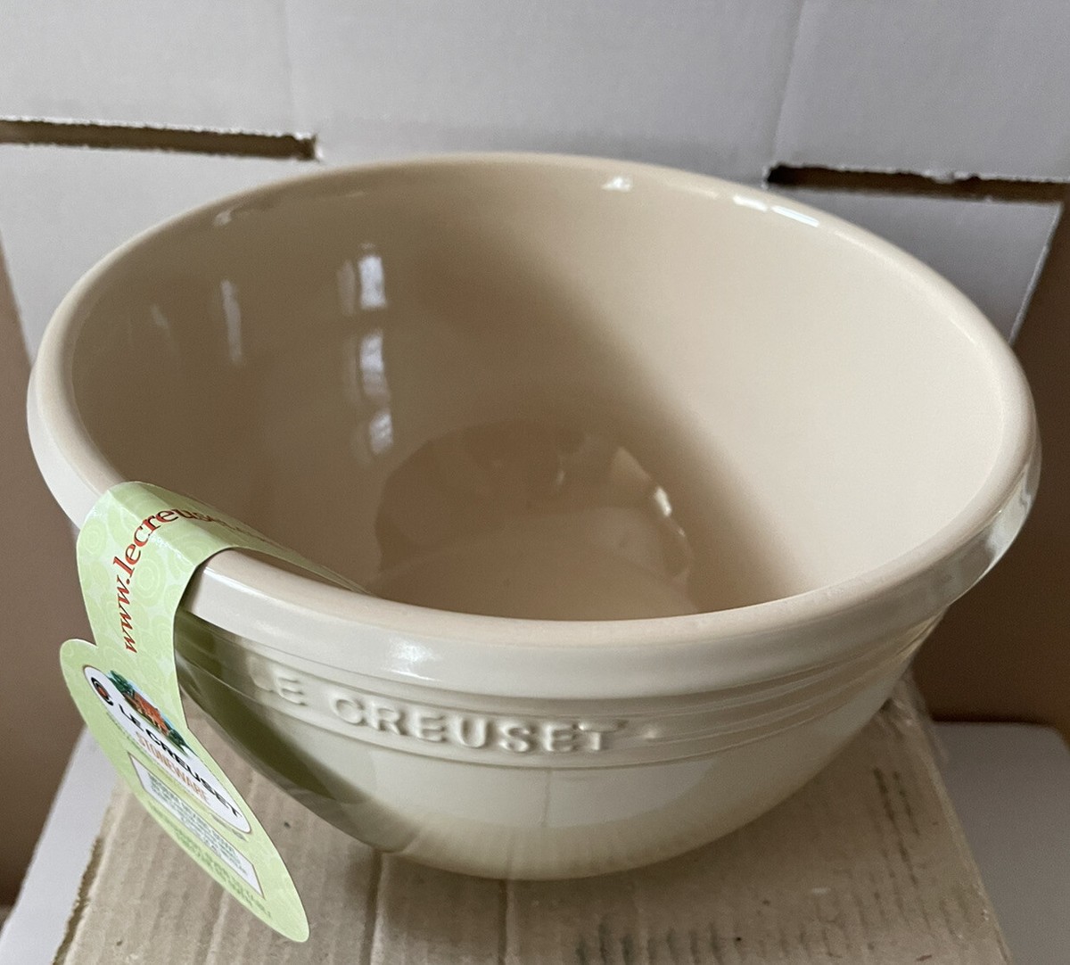 Le Creuset 4.4L Stoneware Mixing Bowl Large Dune /Almond NEW | eBay