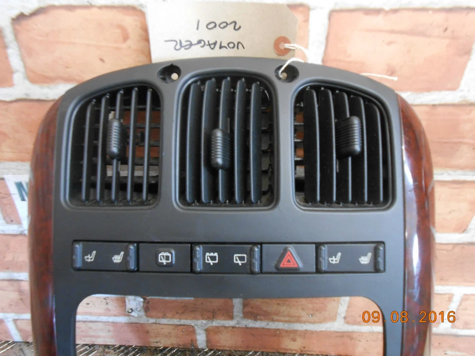 PANEL DE AJUSTE ENVOLVENTE CHRYSLER VOYAGER 2001 CONTROL DE CALEFACCIÓN VENTILACIÓN DE AIRE 05009175AA  Foto 2 de 4