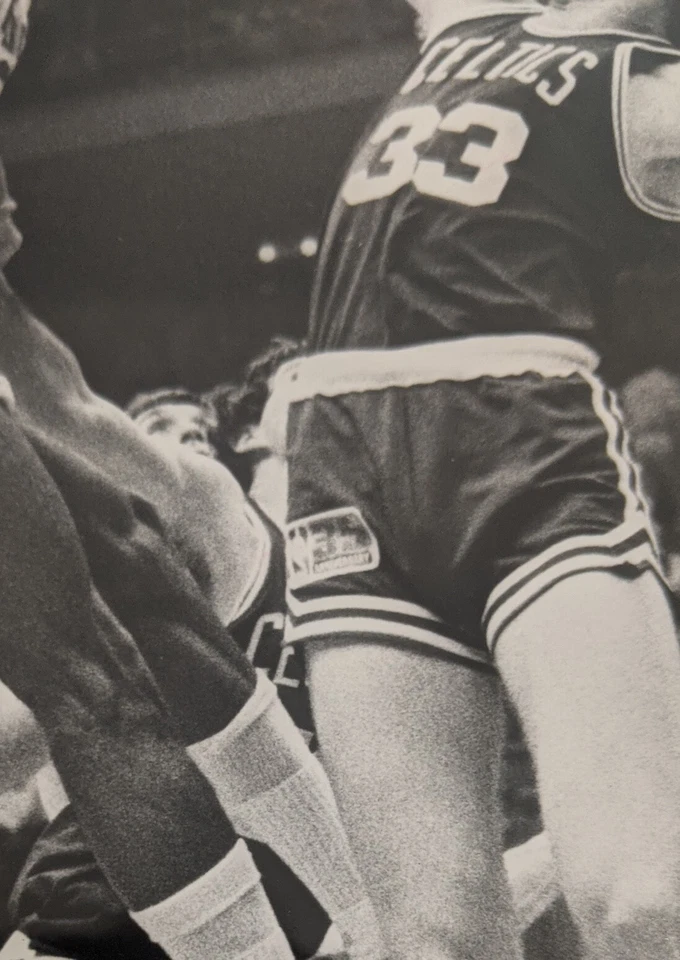 Larry Bird - PSA Tipo 1 - 1981 Fouls Dunk Intent - 8x10 blanco y negro original Foto 3 de 4