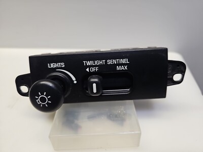 1997 - 2005 Buick Park Avenue Headlight Control Switch  Part #25630054 Tested