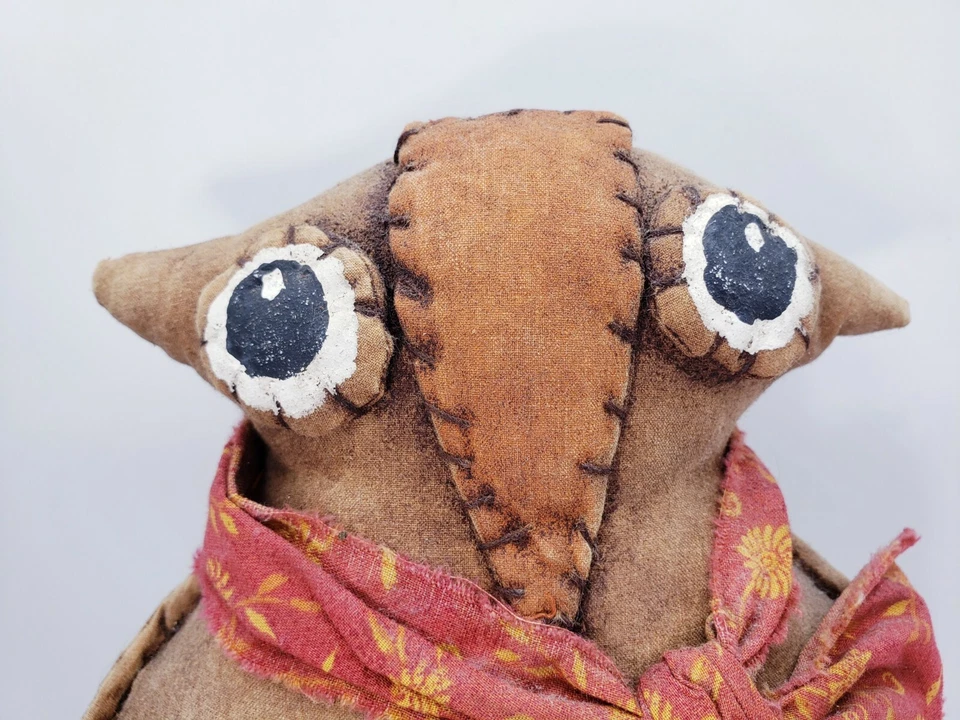 Primitive Grungy Owl on Stand with Halloween Tag OOAK - Image 2 of 4