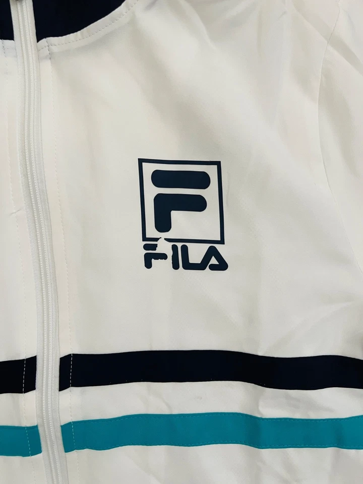 NUEVA Chaqueta Oficial FILA Tenis Cremallera ATP BNP Paribas Abierta Logo Promocional PEQUEÑA Foto 4 de 4