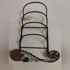 Elegant Brown Metal Folding Plate Rack with Grapevine Decor