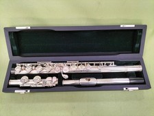 PEARL Flute Pf-525 Used
