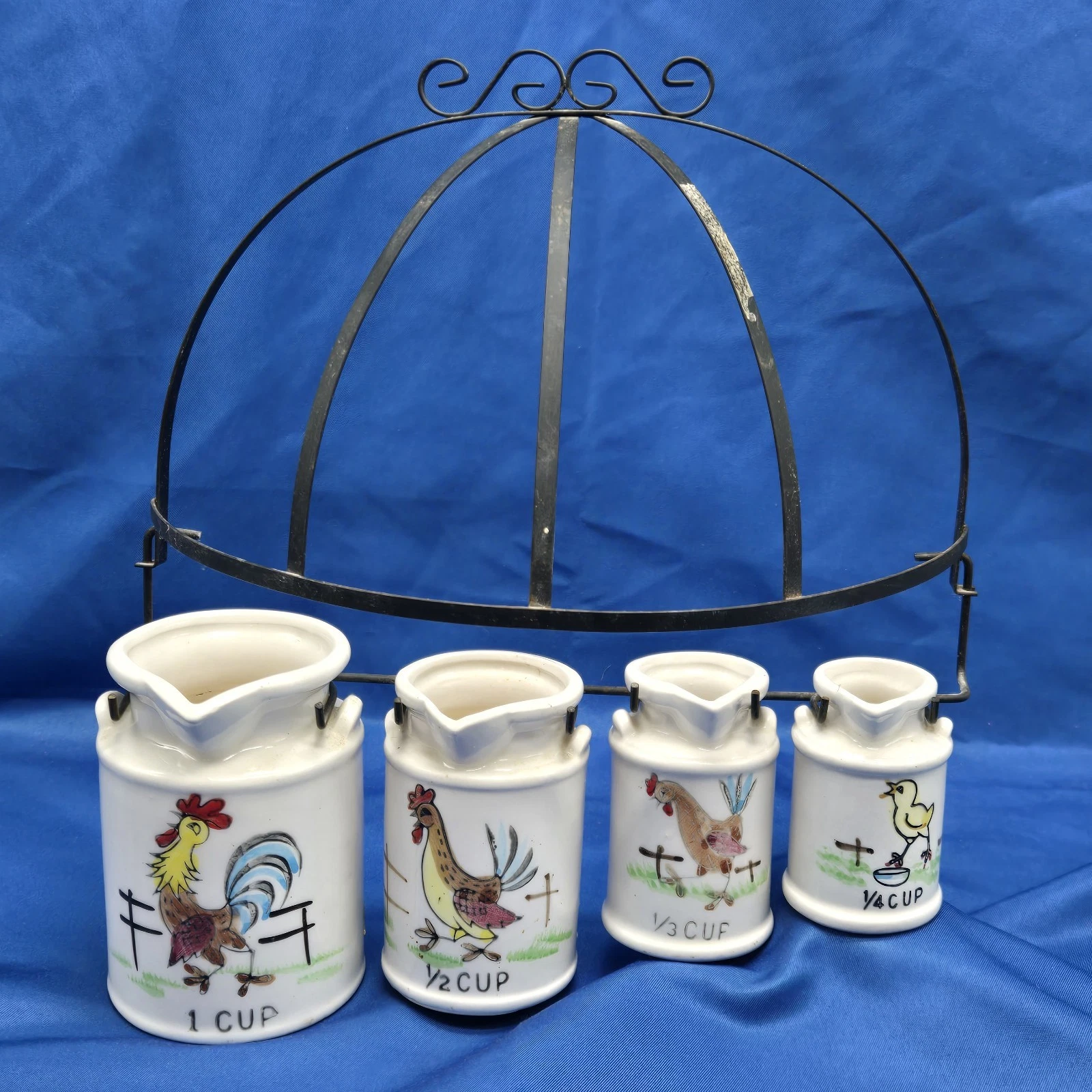 Vintage Chicken Measuring Cups Set MCM Japan Rooster Grandma Kitchen Hanging
Opens in a new window o
