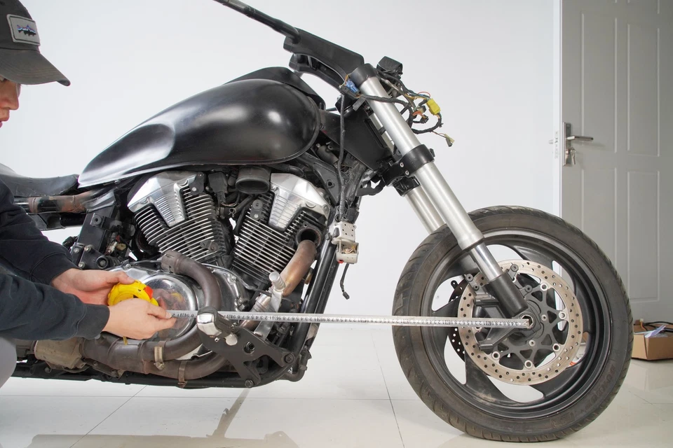 Controles delanteros CNC Billet 4" para Suzuki Boulevard M109R Intruder M1800R VZ1500 Foto 4 de 4