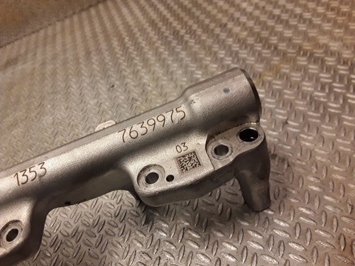 MINI B38 Fuel Rail MINI Cooper F54 F55 F56 F57 F60 1.5 Petrol 100kw OEM 7639975 - Picture 3 of 3