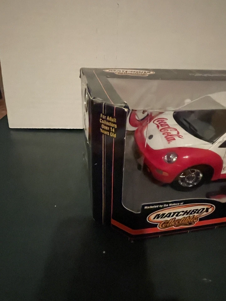 NEW Matchbox Collectibles Coca-Cola 1999 Volkswagen Beetle Diecast 1:18 - Image 2 of 4