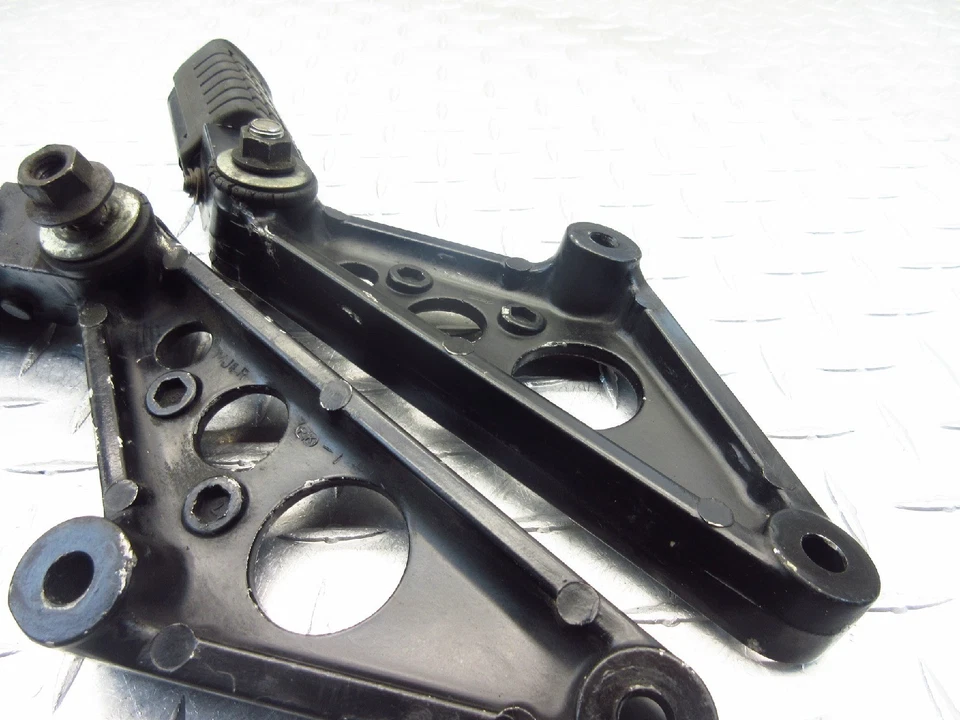 Honda CB700 1985 84-86 Nighthawk CB 700 OEM estriberas traseras para pasajero par Foto 3 de 4