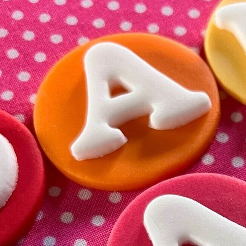 Topper torta commestibile lettere arcobaleno Dotty numeri età decorazioni compleanno cerchio - Foto 20 di 33