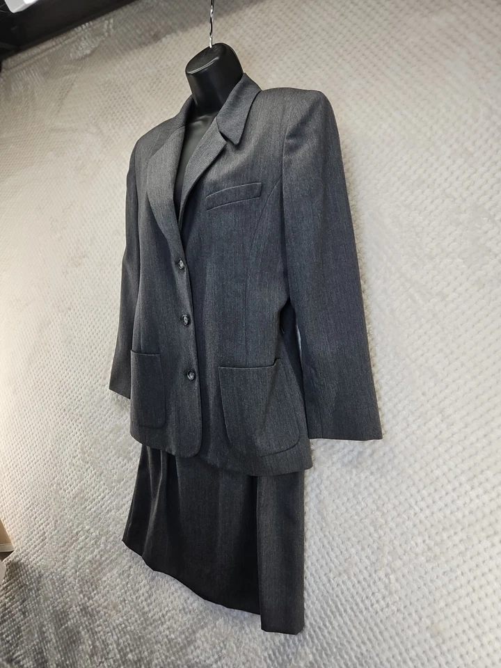 LIZ CLAIBORNE Mujeres 100% Lana Falda Blazer Traje Estilo 3 Botones Gris Talla 8 Excelente Foto 3 de 4