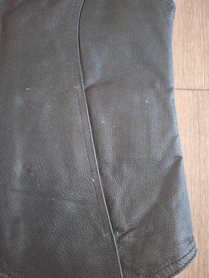 Dream Apparel Leather Motorcycle Riding Vest Conceal Carry Pockets Women’s Small - Image 3 of 4