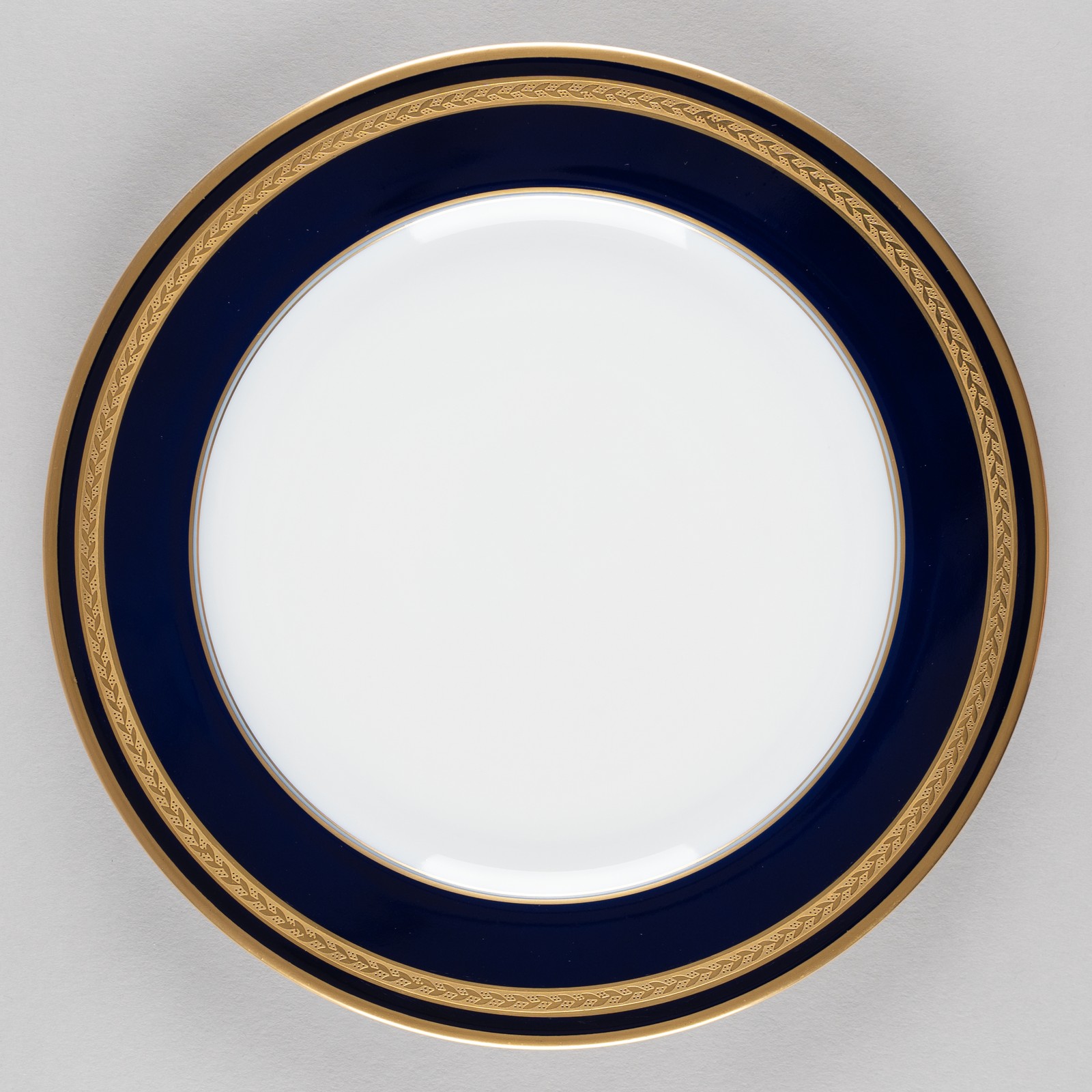 Set of 4x Perfect 5-Piece Place Settings, 2 Available, Monarch Hutschenreuther