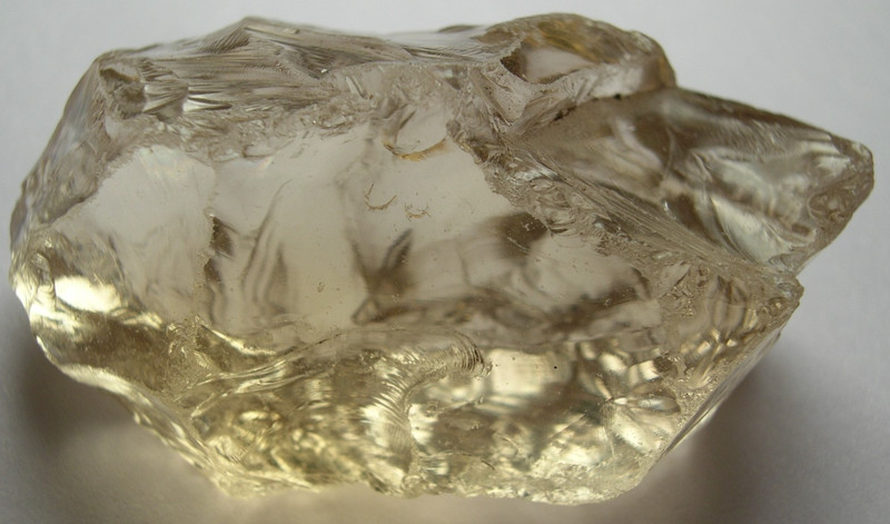 CITRINE, GOLDEN CHAMPAGNE ROUGH FOR FACETING, BRAZIL, SOUTH AMERICA