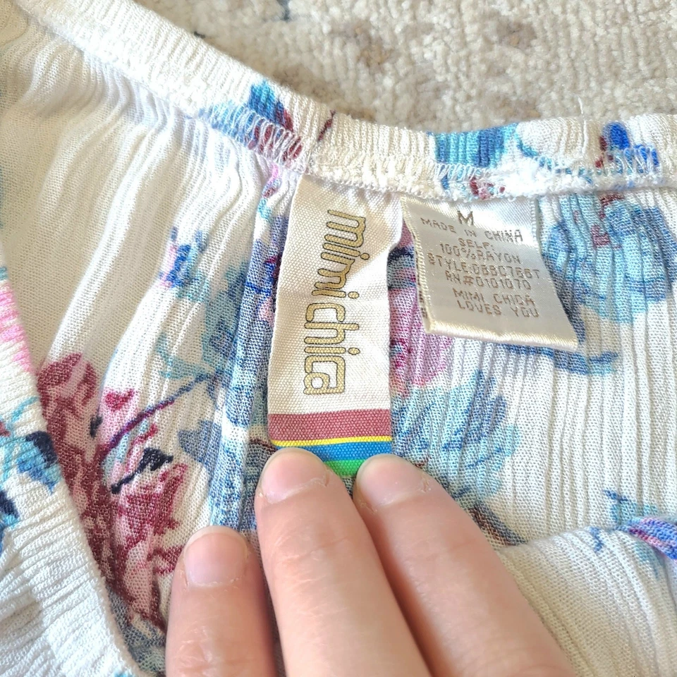 Mimi Chica Romper Low High Hem Floral Size Med 100% Rayon - Image 3 of 4