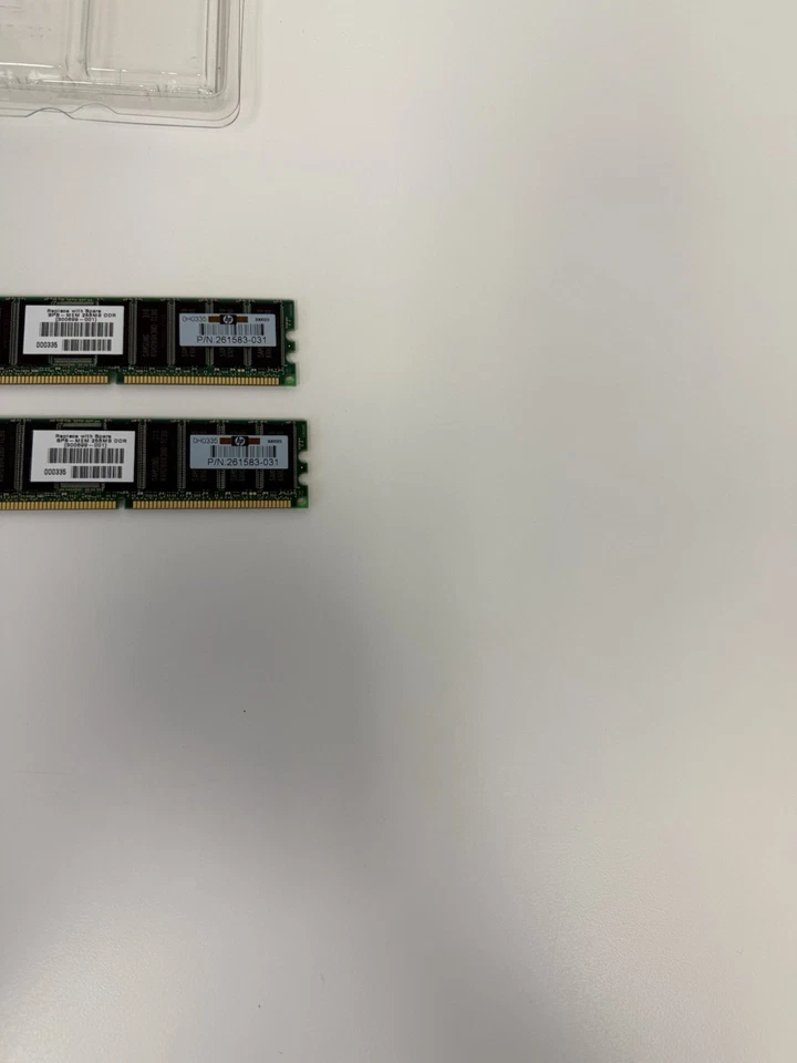 Lote de 2 256MB DDR266 CL2 ECC C3844822 HYS72D32501HR-7-C 261583-031 HP Fabricante Original Foto 3 de 4