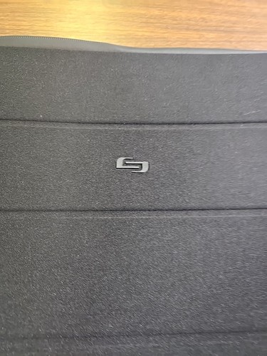 Solo New York PRO Padded Ultrabook Black 17.3" Laptop Sleeve - Picture 3 of 5