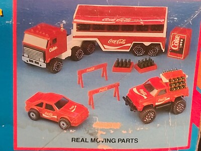 Coca-Cola ミニカーセット REMCO Remco Diecast Coca-Cola 14 Piece Heavy Gauge Steel Trucks